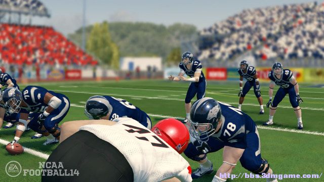 《美国大学橄榄球14》 英文ISO美锁区版XBOX360版 游戏截图 2